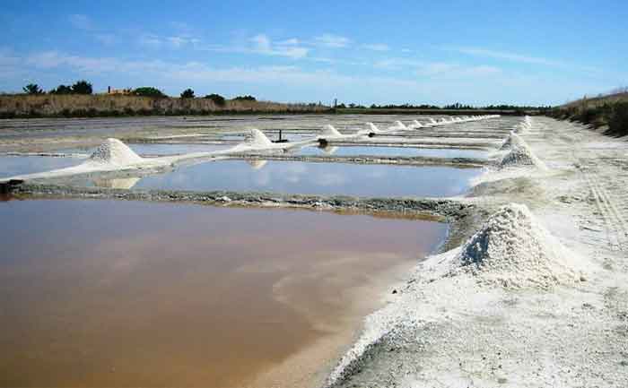 Solar Evaporation, lake salt, Solar evaporation method of salt production, What is the solar evaporation method of salt, What is solar evaporation, is solar salt evaporated
